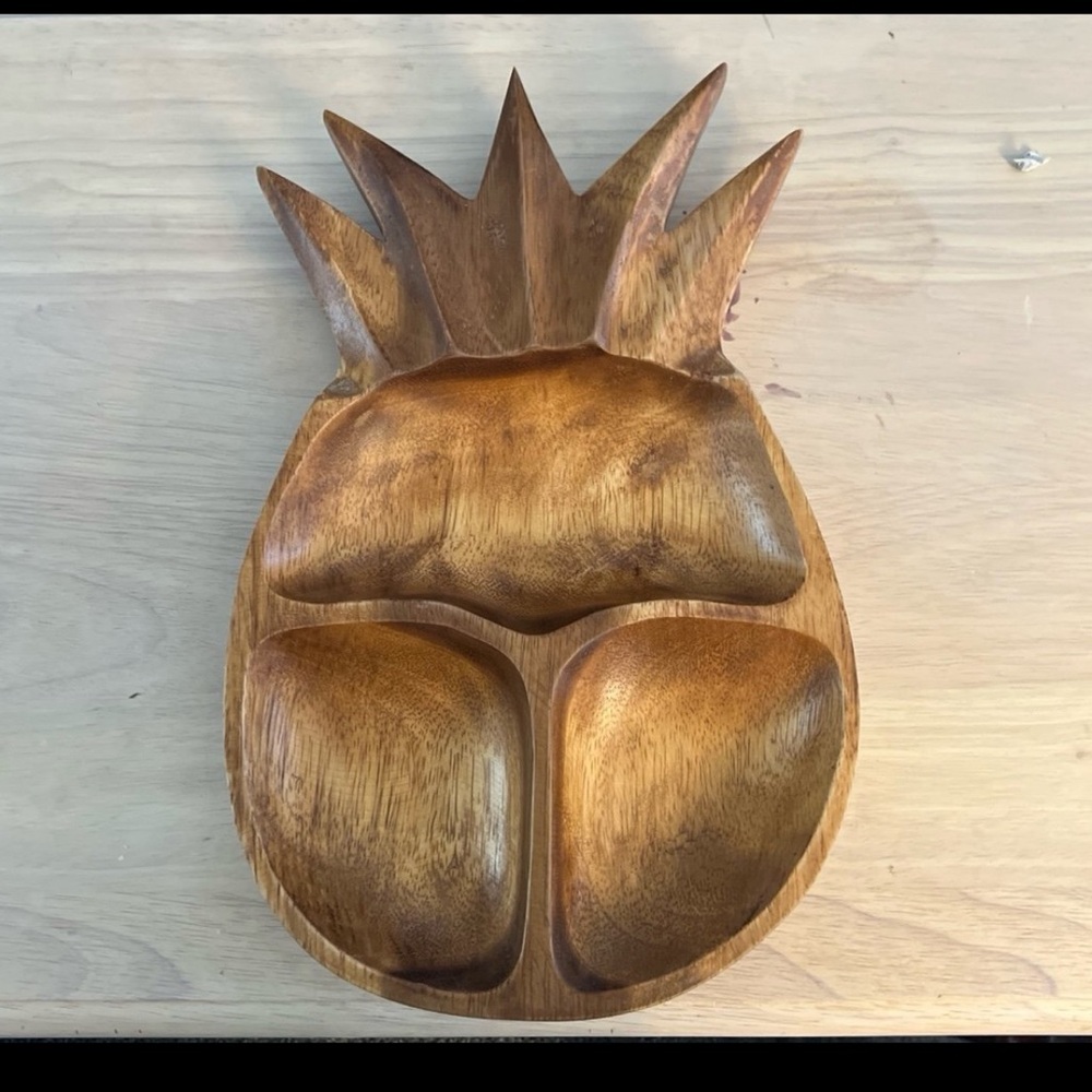 MIDCENTURY MONKEYPOD WOOD PINEAPPLE SHAPED DIVIDED BOWL//HAWAII TROPLCO/VINTAGE